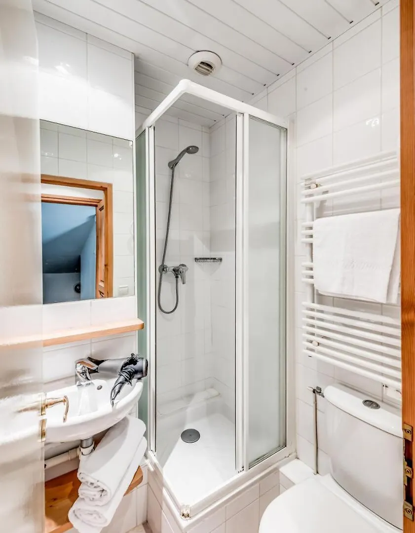 Villa Chalet L'armoise - Chalets pour 14 Personnes 954 à Tignes